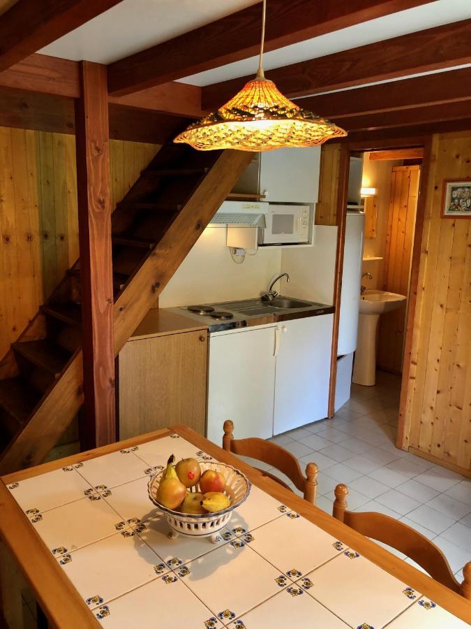 Chalet Dans Le Parc D'Un Manoir Du Xixeme Angles  Zewnętrze zdjęcie