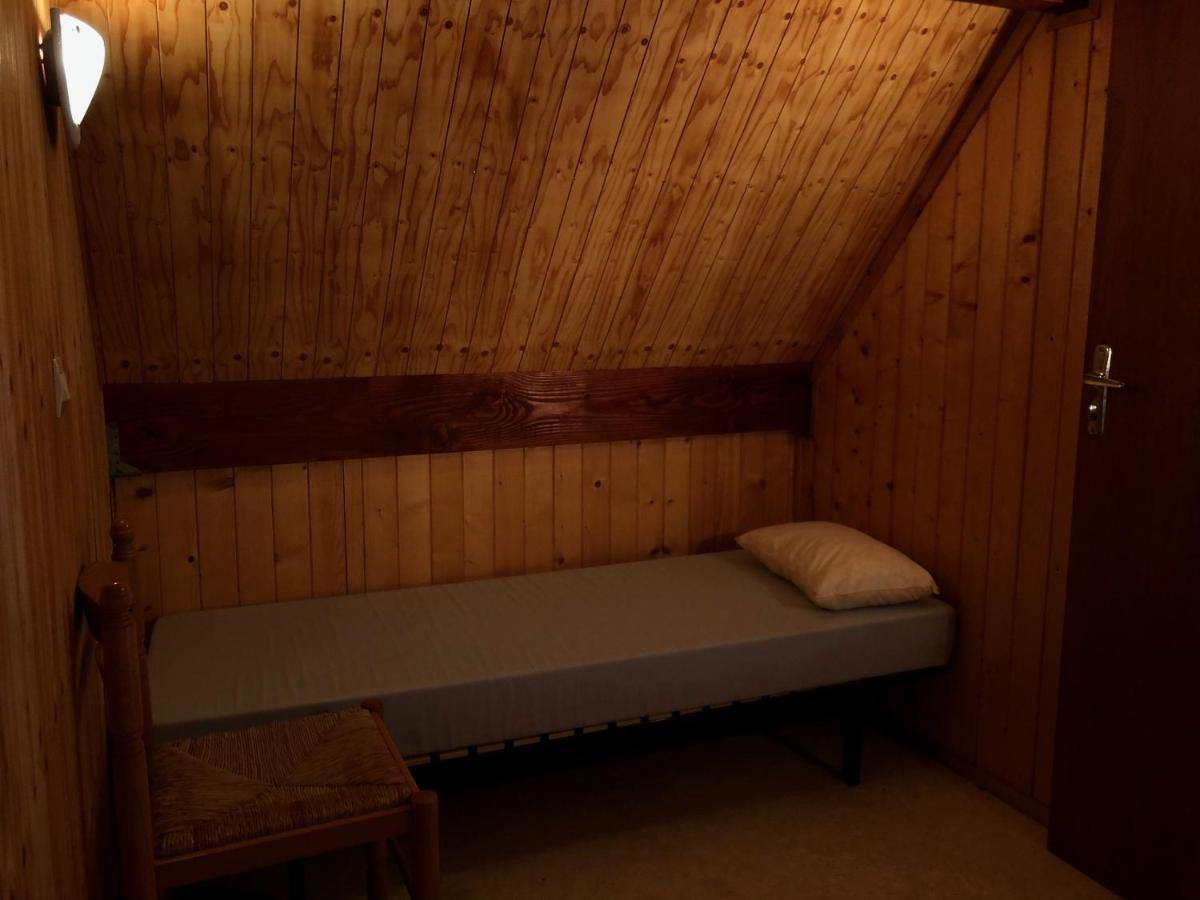 Chalet Dans Le Parc D'Un Manoir Du Xixeme Angles  Zewnętrze zdjęcie